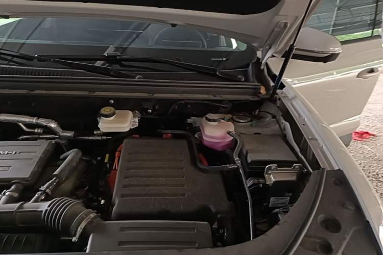 Used BYD Sealion 05 DM-i 2025 DM-i 115KM Prestige Model Engine Bay Left