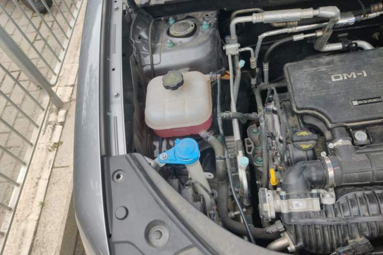 Used BYD Sealion 05 DM-i 2025 DM-i 75KM Prestige Model Engine Bay Right