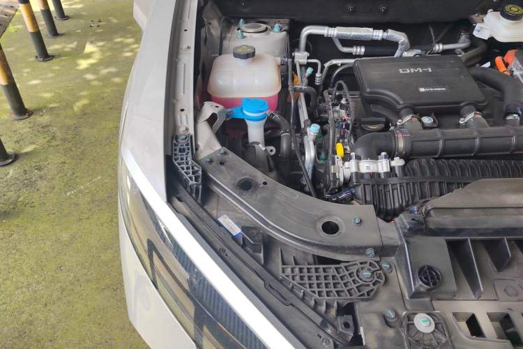 Used BYD Sealion 05 DM-i 2025 DM-i 115KM Flagship Model Engine Bay Right
