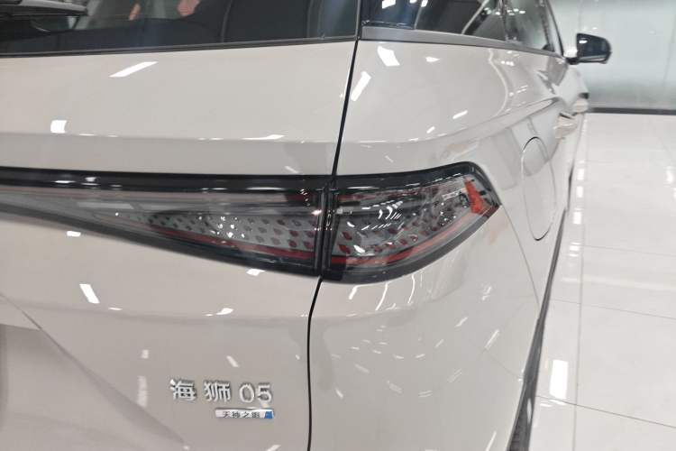 Used BYD Sealion 05 DM-i 2025 DM-i Smart Drive 115KM Flagship Model Exterior 6