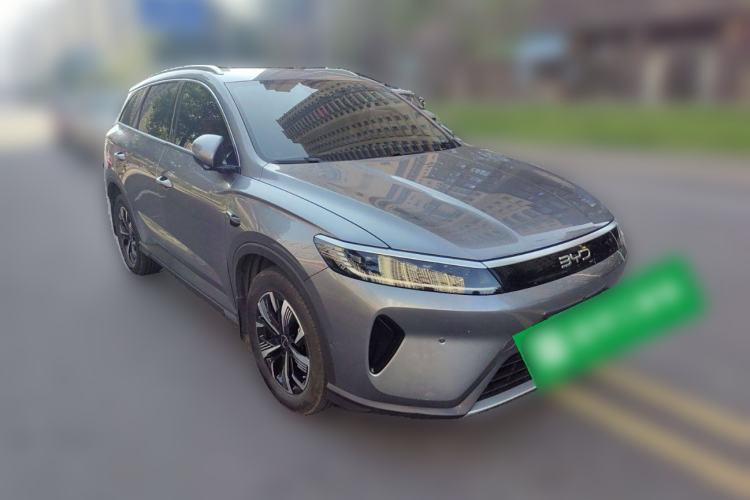 Used BYD Sealion 05 DM-i 2025 DM-i Smart Drive 75KM Luxury Model Front Right 45 Deg
