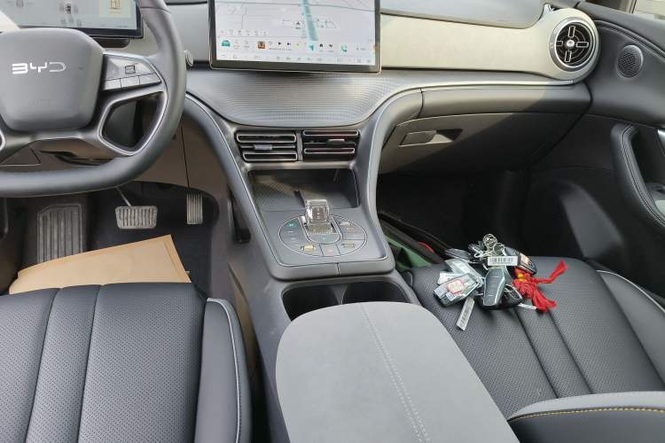 Used BYD Sealion 05 DM-i 2025 DM-i Intelligent Driving 75KM Prestige Model Gear Lever