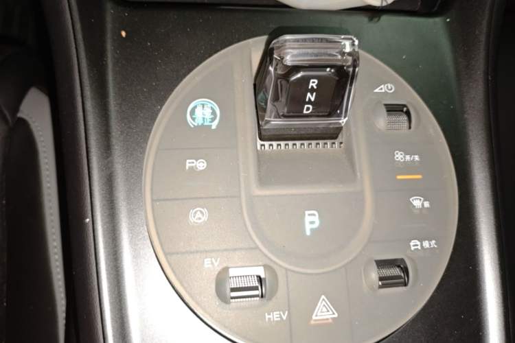 Used BYD Sealion 05 DM-i 2025 DM-i Smart Drive 75KM Luxury Model Gear Lever