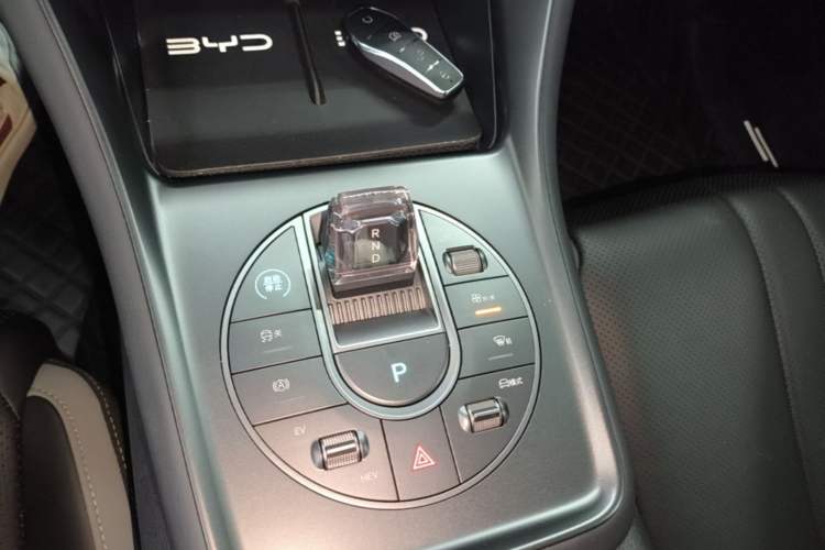 Used BYD Sealion 05 DM-i 2025 DM-i 75KM Luxury Model Gear Lever