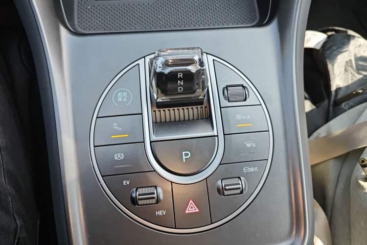 Used BYD Sealion 05 DM-i 2025 DM-i 115KM Flagship Model Gear Lever