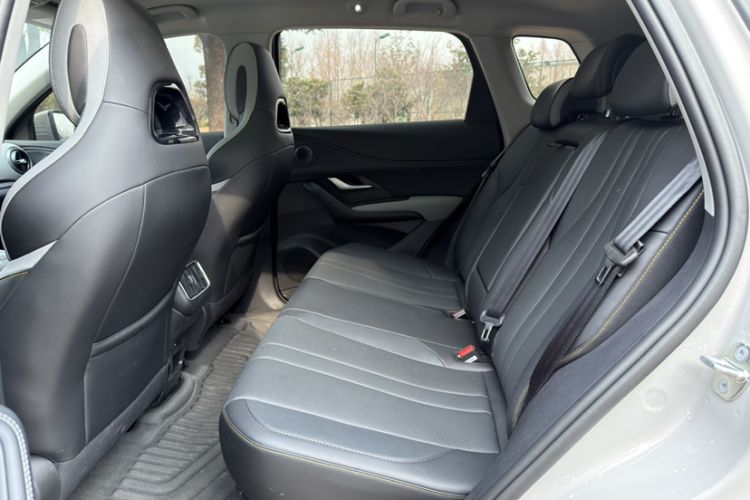 Used BYD Sealion 05 DM-i 2025 DM-i Smart Drive 115KM Flagship Model Interior 1