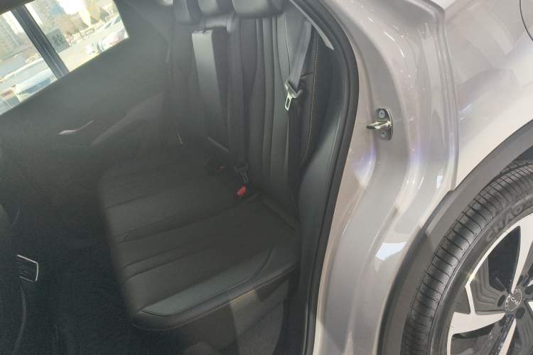 Used BYD Sealion 05 DM-i 2025 DM-i Smart Drive 115KM Flagship Model Interior 1