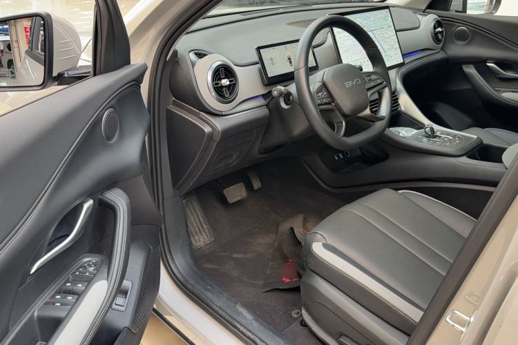 Used BYD Sealion 05 DM-i 2025 DM-i Smart Drive 115KM Flagship Model Interior 2