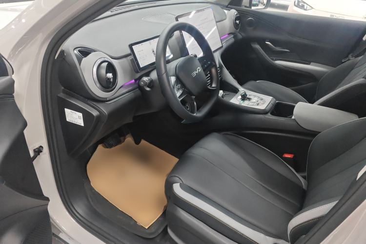 Used BYD Sealion 05 DM-i 2025 DM-i Smart Drive 115KM Flagship Model Interior 3