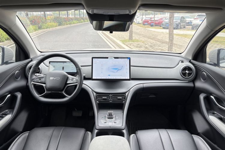 Used BYD Sealion 05 DM-i 2025 DM-i Smart Drive 75KM Luxury Model Interior 4