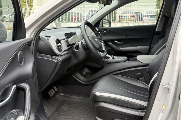 Used BYD Sealion 05 DM-i 2025 DM-i Smart Drive 75KM Luxury Model Interior 5