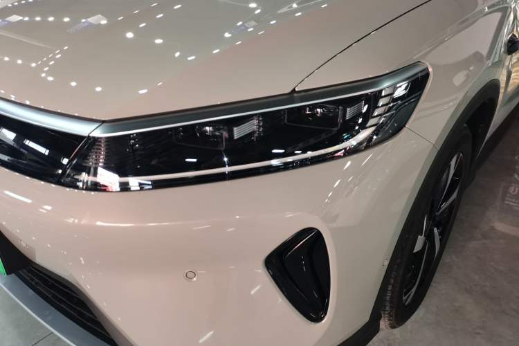 Used BYD Sealion 05 DM-i 2025 DM-i Smart Drive 115KM Flagship Model Left Front Headlight