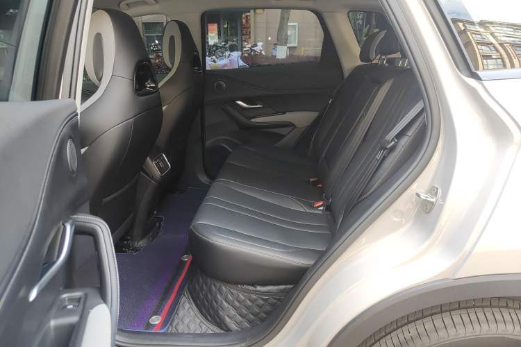 Used BYD Sealion 05 DM-i 2025 DM-i Smart Drive 115KM Flagship Model Left Rear Seat