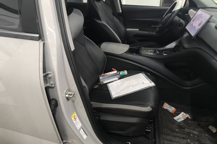 Used BYD Sealion 05 DM-i 2025 DM-i 75KM Luxury Model Right Front Seat