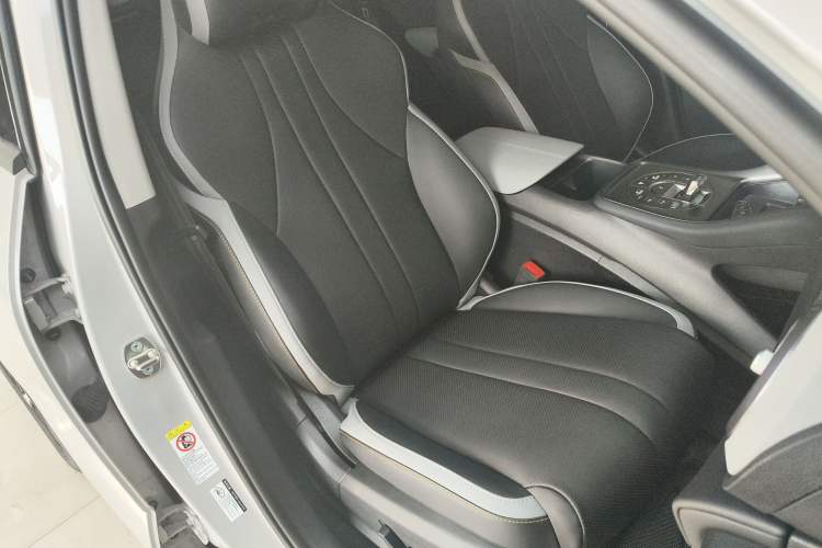 Used BYD Sealion 05 DM-i 2025 DM-i Smart Drive 115KM Flagship Model Right Front Seat