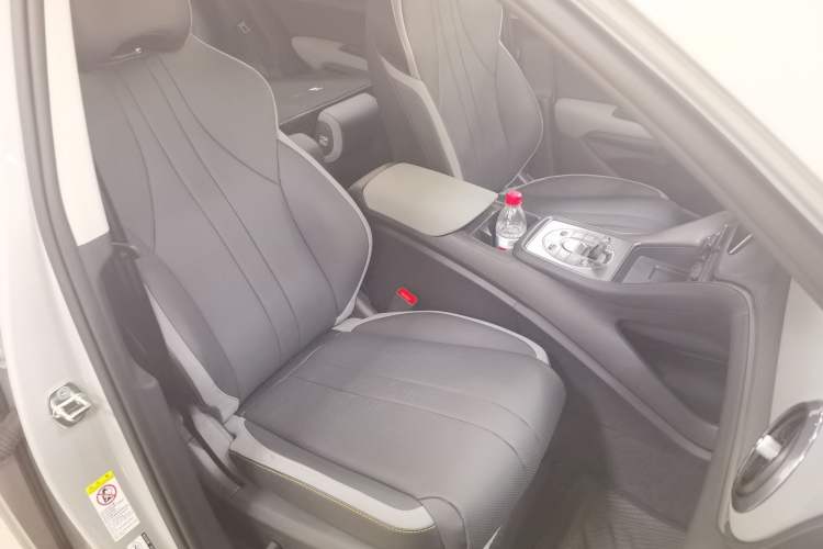 Used BYD Sealion 05 DM-i 2025 DM-i Smart Drive 115KM Flagship Model Right Front Seat