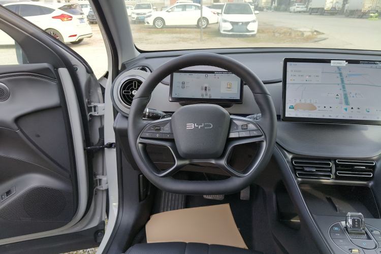 Used BYD Sealion 05 DM-i 2025 DM-i Intelligent Driving 75KM Prestige Model Steering Wheel