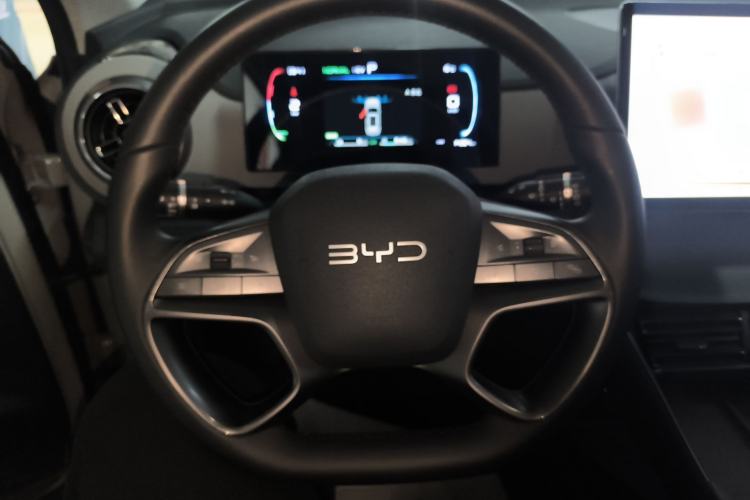 Used BYD Sealion 05 DM-i 2025 DM-i 75KM Luxury Model Steering Wheel