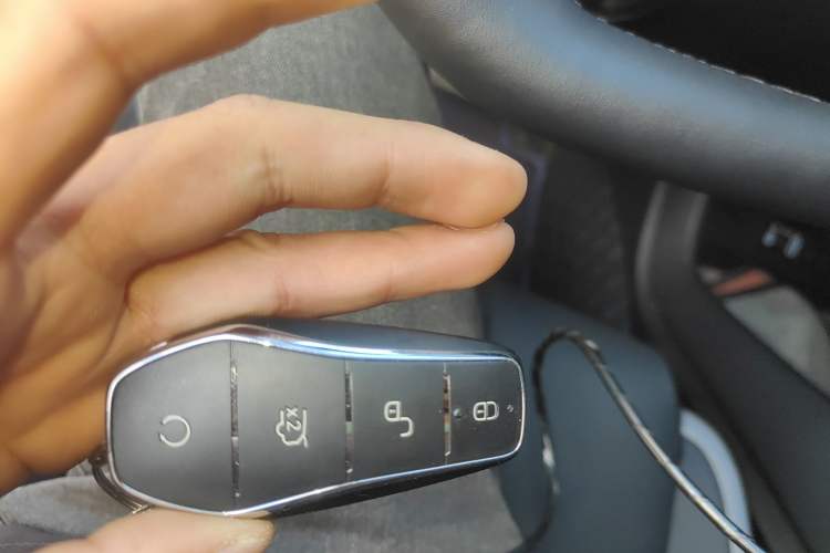 Used BYD Sealion 05 DM-i 2025 DM-i Smart Drive 115KM Flagship Model Vehicle Key