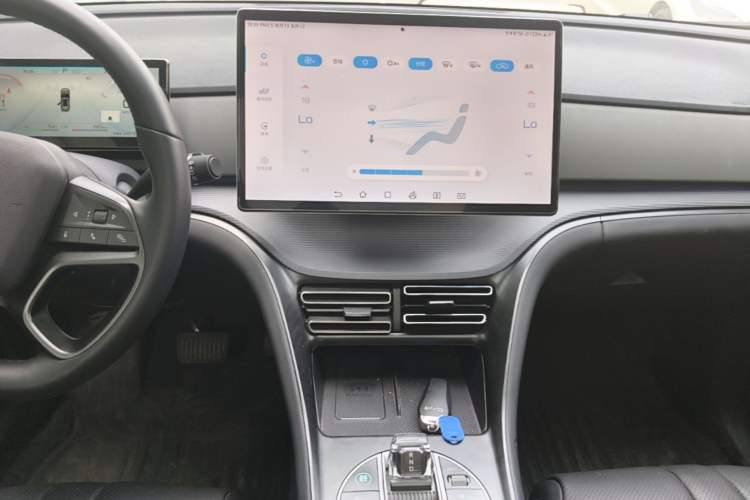 Used BYD Sealion 05 DM-i 2025 DM-i 115KM Flagship Model Audio And AC Panel