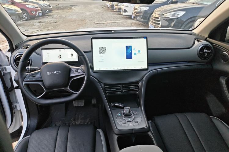 Used BYD Sealion 05 DM-i 2025 DM-i Smart Drive 115KM Flagship Model Center Console