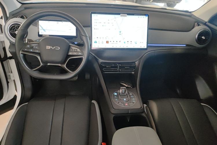 Used BYD Sealion 05 DM-i 2025 DM-i 115KM Flagship Model Center Console
