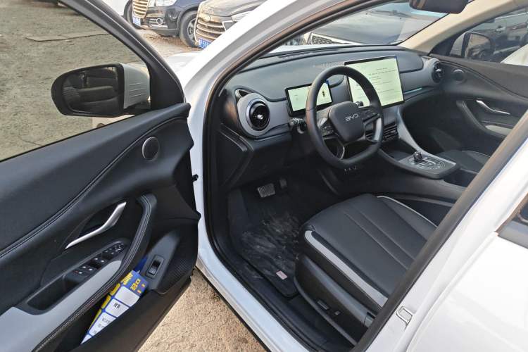 Used BYD Sealion 05 DM-i 2025 DM-i Smart Drive 115KM Flagship Model Driver Seat