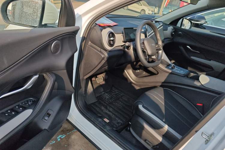 Used BYD Sealion 05 DM-i 2025 DM-i Smart Drive 115KM Flagship Model Driver Seat