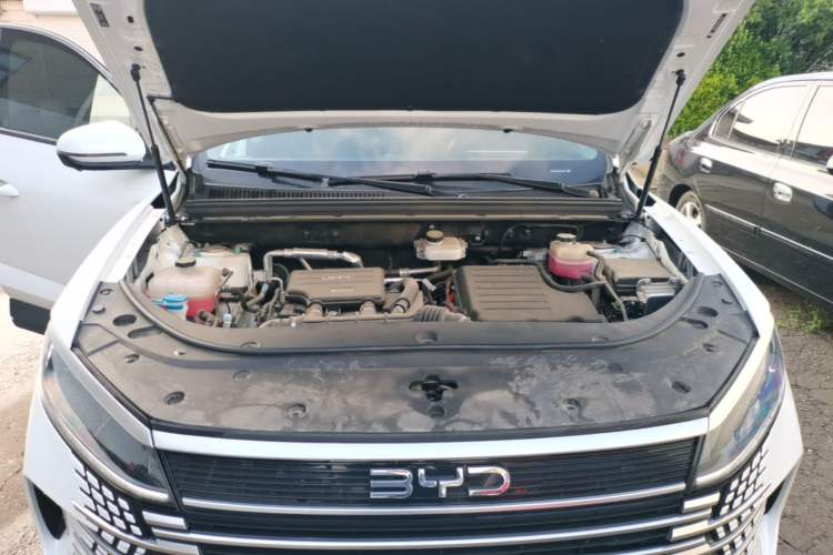 Used BYD Sealion 05 DM-i 2025 DM-i 75KM Prestige Model Engine Bay