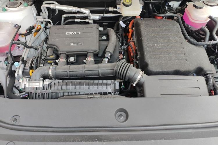 Used BYD Sealion 05 DM-i 2025 DM-i 115KM Prestige Model Engine Bay