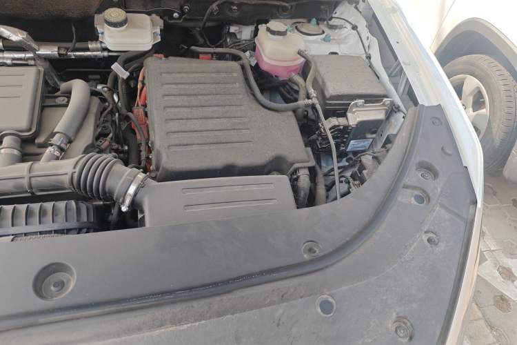 Used BYD Sealion 05 DM-i 2025 DM-i 75KM Prestige Model Engine Bay Left