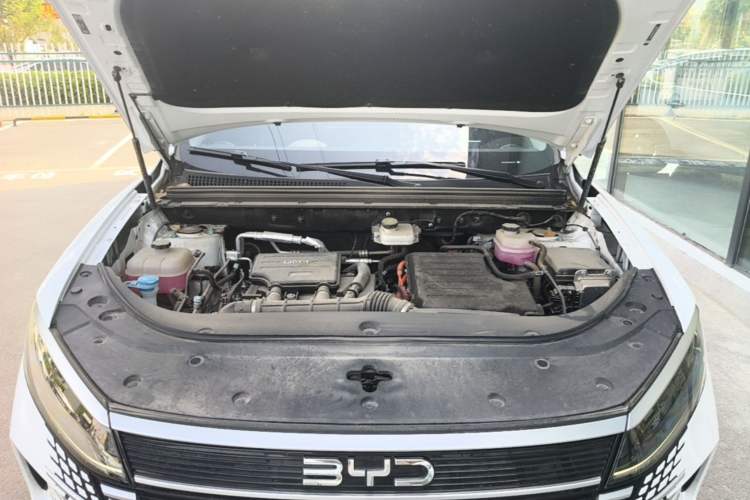 Used BYD Sealion 05 DM-i 2025 DM-i 115KM Flagship Model Engine Bay
