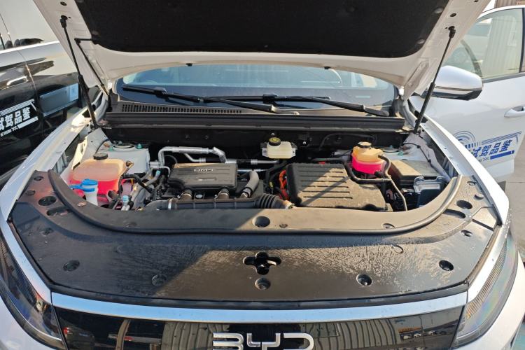 Used BYD Sealion 05 DM-i 2025 DM-i Smart Drive 115KM Flagship Model Engine Bay