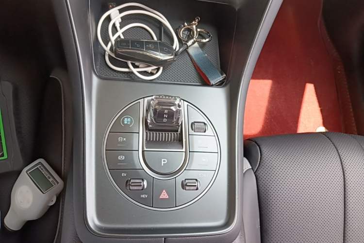 Used BYD Sealion 05 DM-i 2025 DM-i 115KM Prestige Model Gear Lever