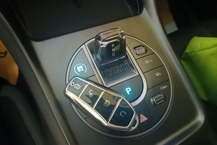 Used BYD Sealion 05 DM-i 2025 DM-i 75KM Prestige Model Gear Lever