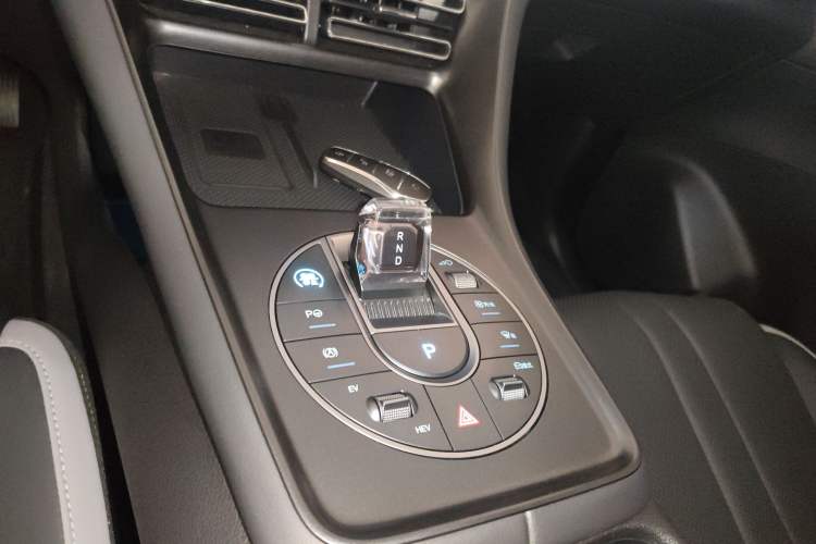 Used BYD Sealion 05 DM-i 2025 DM-i 115KM Flagship Model Gear Lever