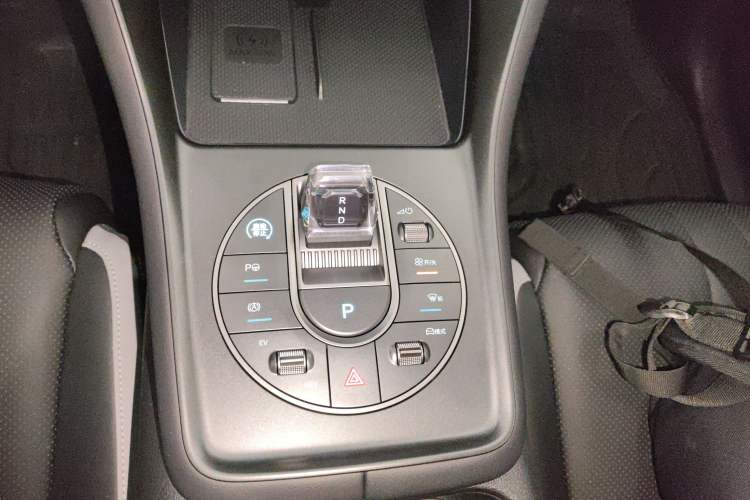 Used BYD Sealion 05 DM-i 2025 DM-i Smart Drive 115KM Flagship Model Gear Lever