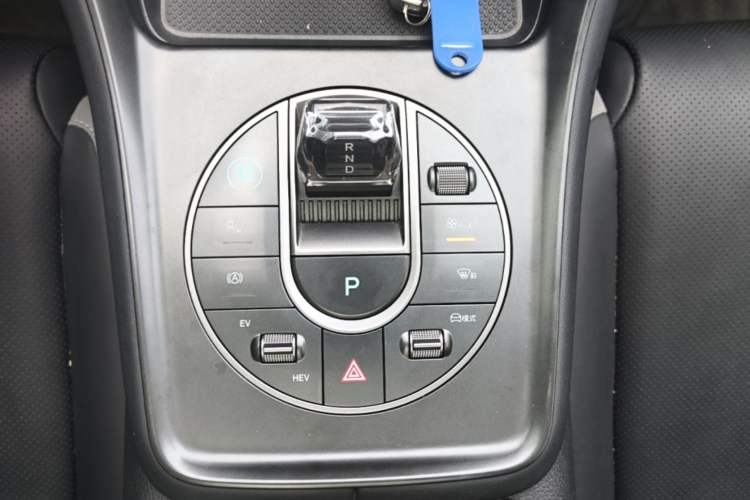 Used BYD Sealion 05 DM-i 2025 DM-i 115KM Flagship Model Gear Lever
