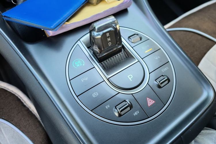 Used BYD Sealion 05 DM-i 2025 DM-i Smart Drive 115KM Prestige Model Gear Lever