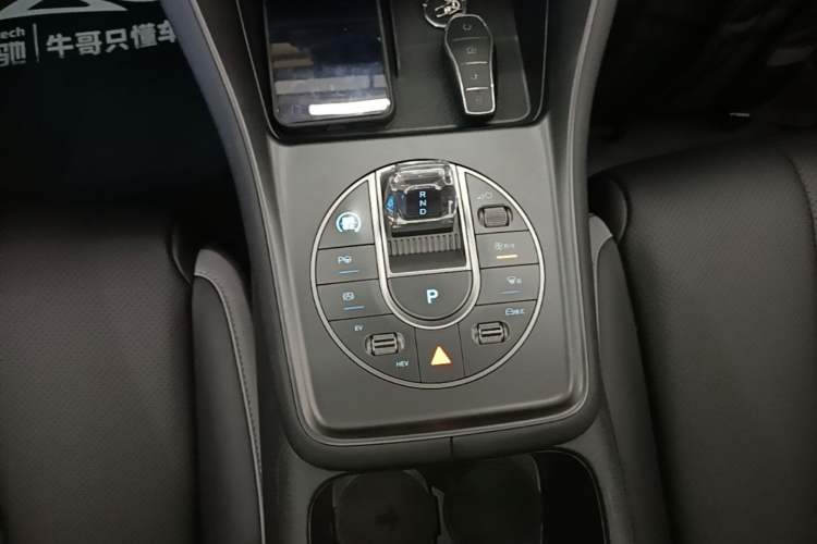 Used BYD Sealion 05 DM-i 2025 DM-i Intelligent Driving 75KM Prestige Model Gear Lever