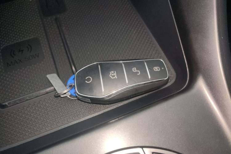Used BYD Sealion 05 DM-i 2025 DM-i Smart Drive 115KM Flagship Model Interior 1