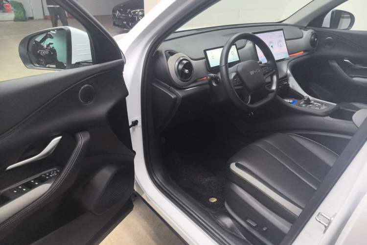 Used BYD Sealion 05 DM-i 2025 DM-i 115KM Prestige Model Interior 2