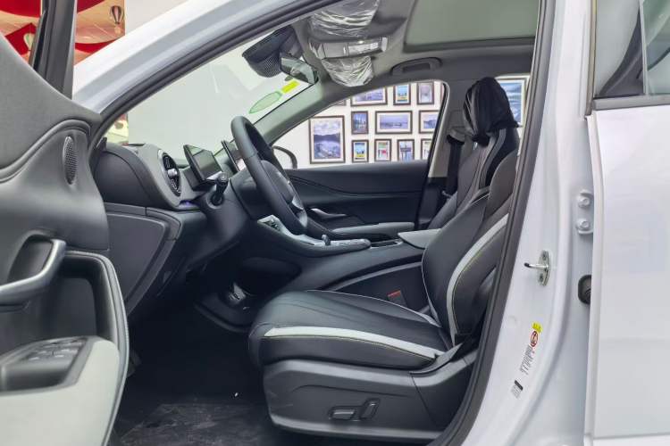 Used BYD Sealion 05 DM-i 2025 DM-i 115KM Prestige Model Interior 5