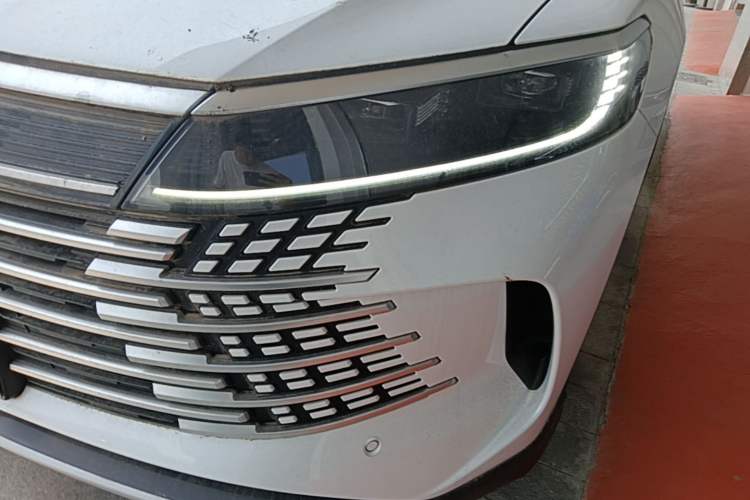 Used BYD Sealion 05 DM-i 2025 DM-i 115KM Prestige Model Left Front Headlight