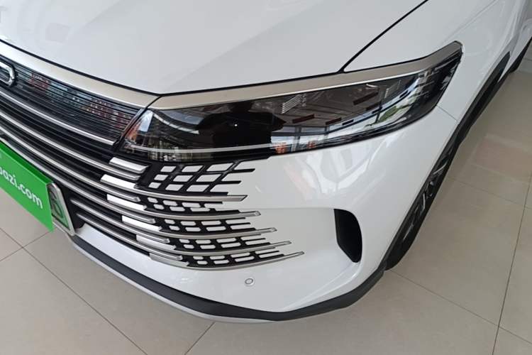 Used BYD Sealion 05 DM-i 2025 DM-i 75KM Prestige Model Left Front Headlight