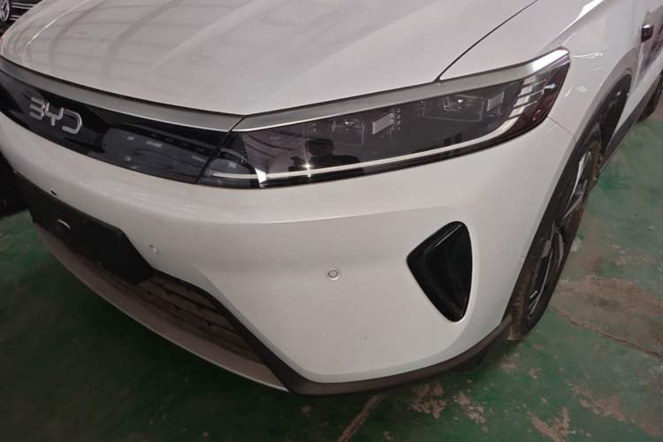 Used BYD Sealion 05 DM-i 2025 DM-i Smart Drive 115KM Flagship Model Left Front Headlight