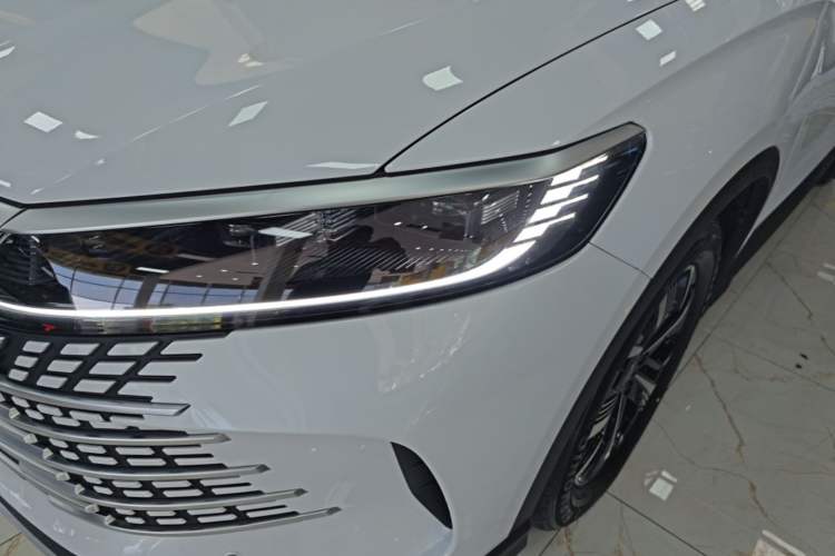 Used BYD Sealion 05 DM-i 2025 DM-i 115KM Prestige Model Left Front Headlight