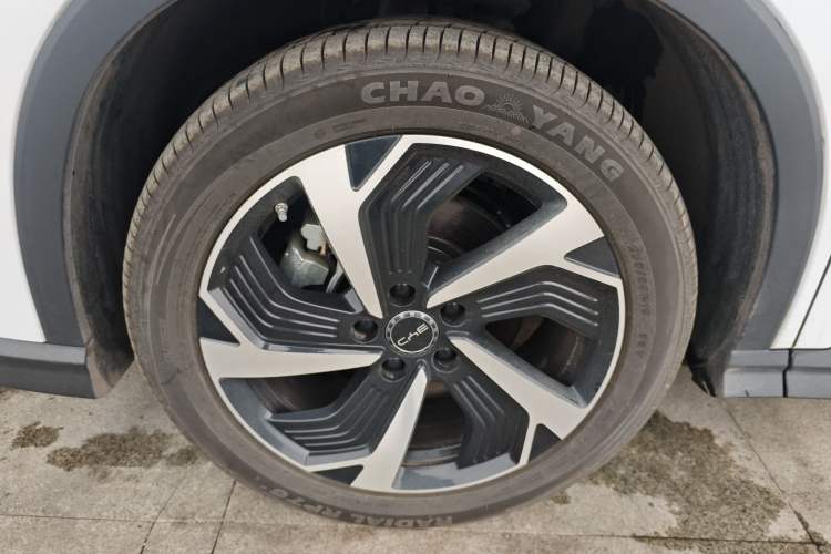Used BYD Sealion 05 DM-i 2025 DM-i Smart Drive 115KM Flagship Model Left Front Wheel Hub