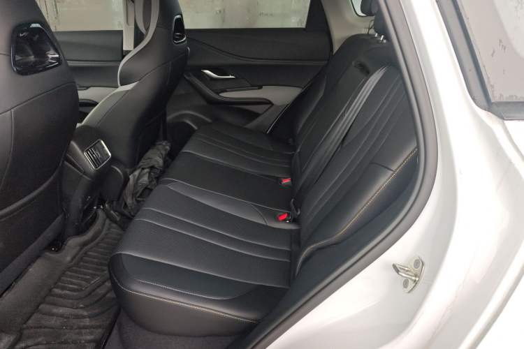 Used BYD Sealion 05 DM-i 2025 DM-i Smart Drive 115KM Flagship Model Left Rear Seat