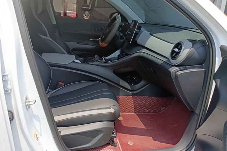 Used BYD Sealion 05 DM-i 2025 DM-i 115KM Prestige Model Right Front Seat